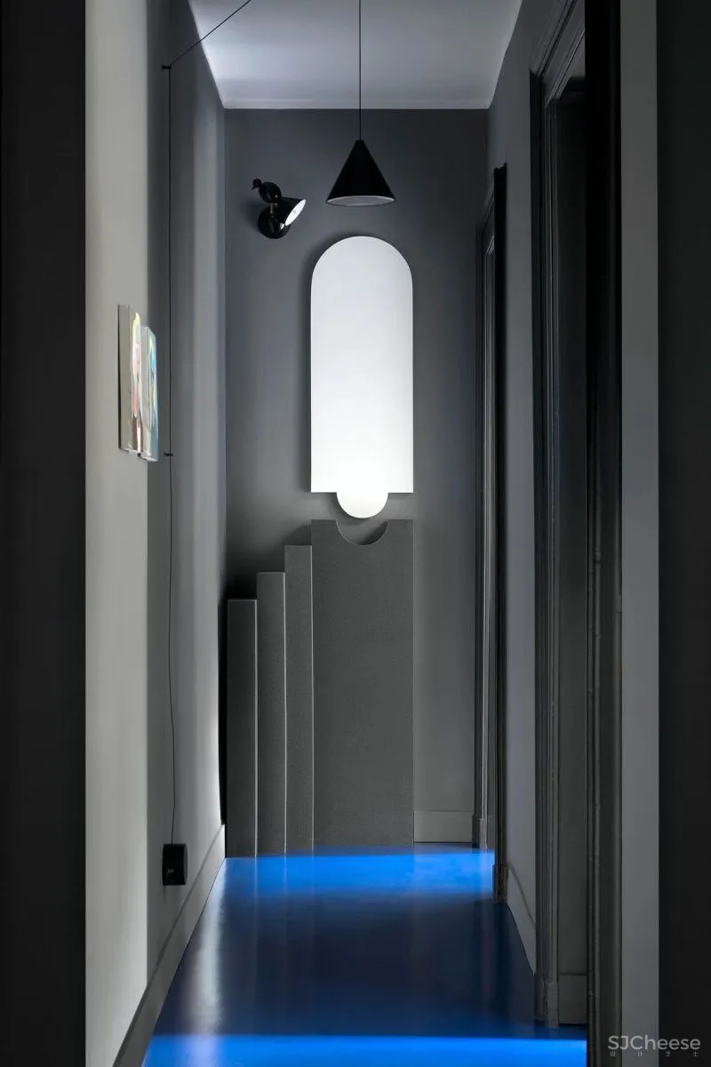 充满蓝调的公寓,用色太前卫了!