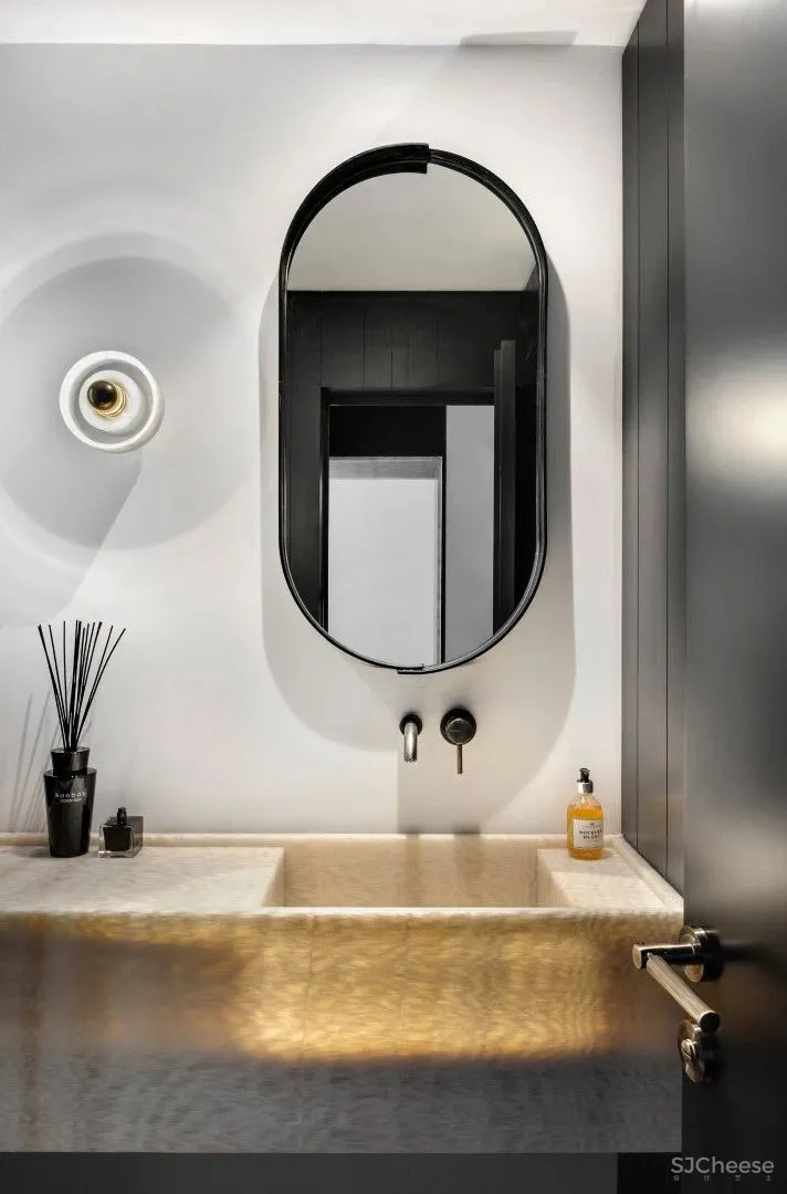 别再考虑北欧风了，这样的轻奢风直撩心底！