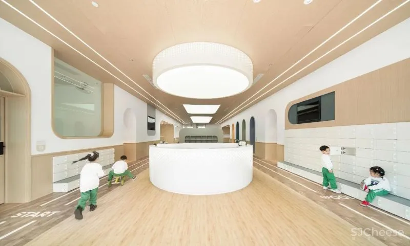 建筑师设计了一个1180平米幼儿早教机构，用设计守护着儿童在成人以前的纯粹与天真