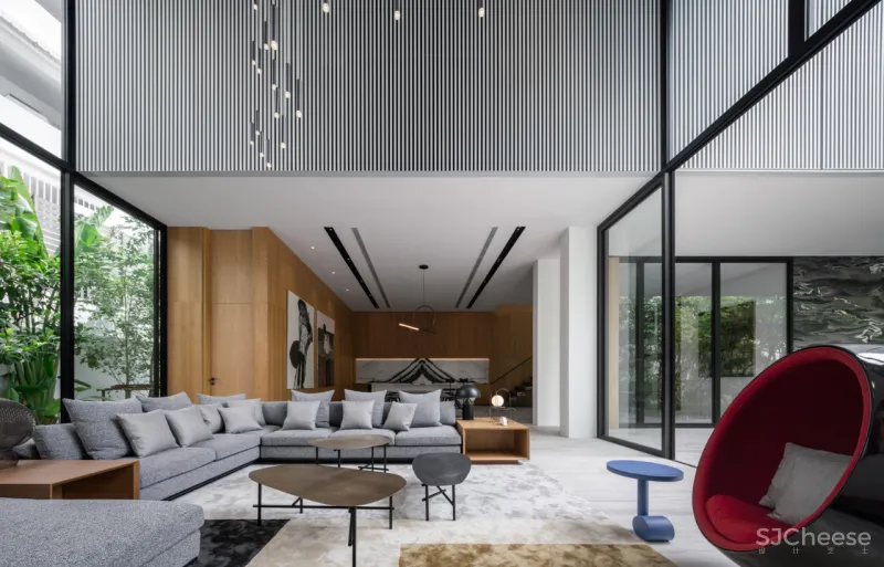 950㎡ 双层别墅,用光影做最美的装饰