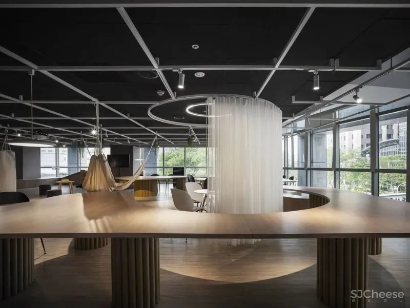 设计加速更迭的路上，你还在一成不变吗？