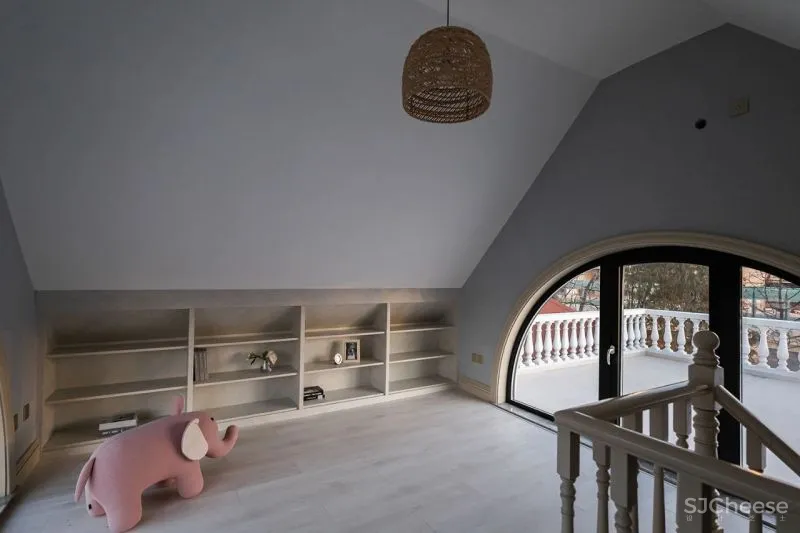 680m²别墅设计，魔幻迪厅的雅致蜕变秀 陈尹周「星作」