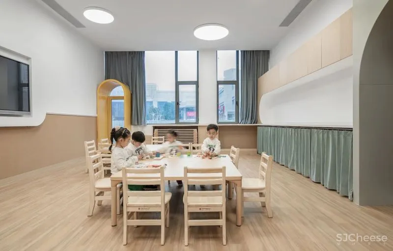 建筑师设计了一个1180平米幼儿早教机构，用设计守护着儿童在成人以前的纯粹与天真