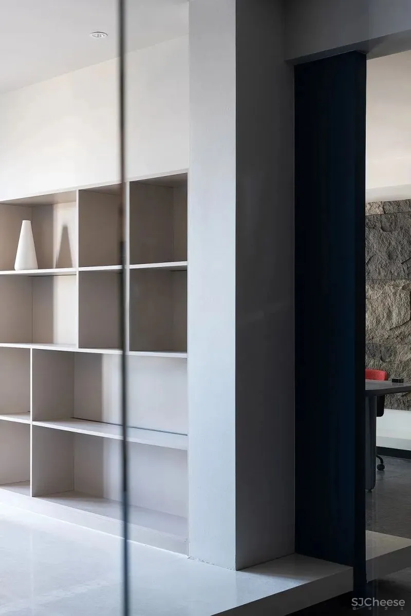 立方体m³:深海蓝索引的美学世界 本白空间