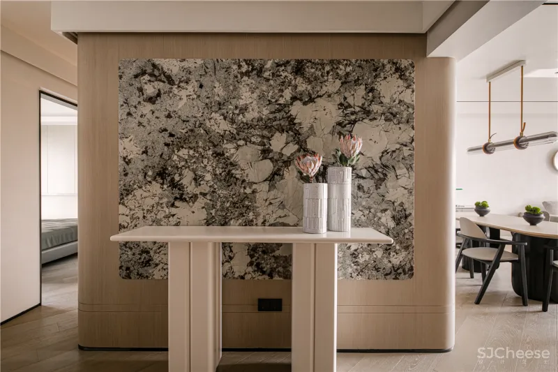 一个人的豪宅!90小伙买下195㎡江景房,猫房装「空调」,真的凡尔赛!