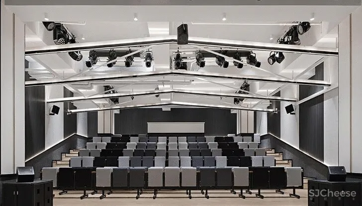 MEIYI 英皇儿童艺术学院 随时序流动的空间画布