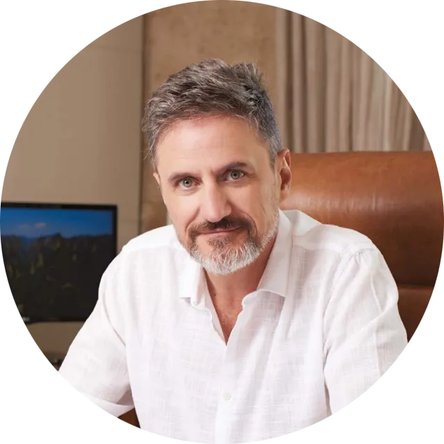 放弃顶层公寓,改做会所,这样布置整栋楼的格调都高了