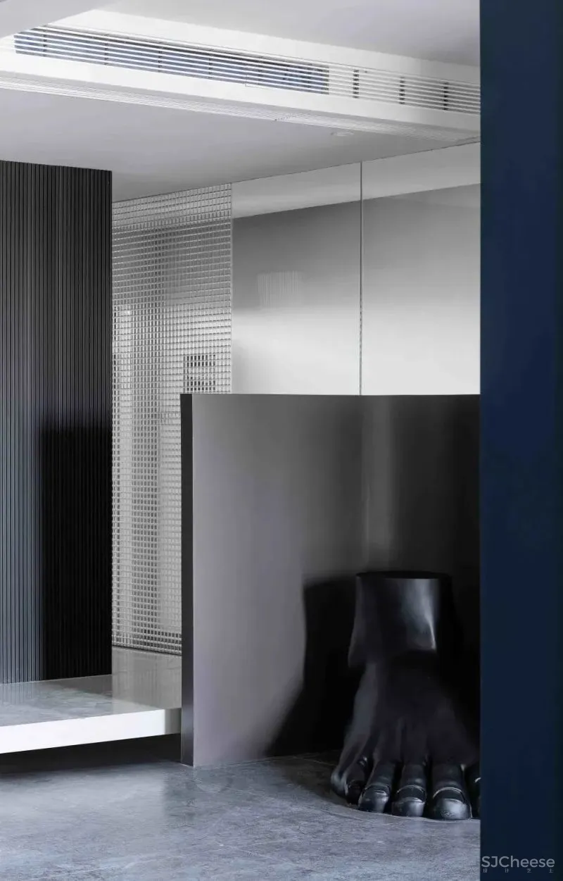 立方体m³:深海蓝索引的美学世界 本白空间