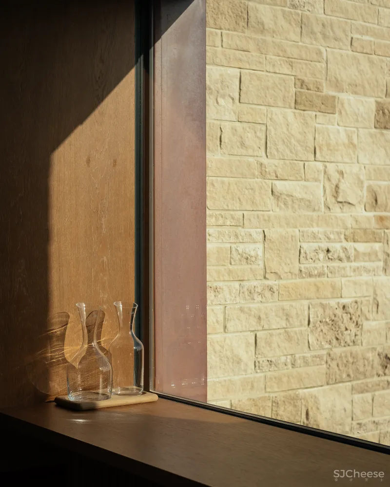 “生长”于波特兰岛悬崖峭壁上的度假酒店