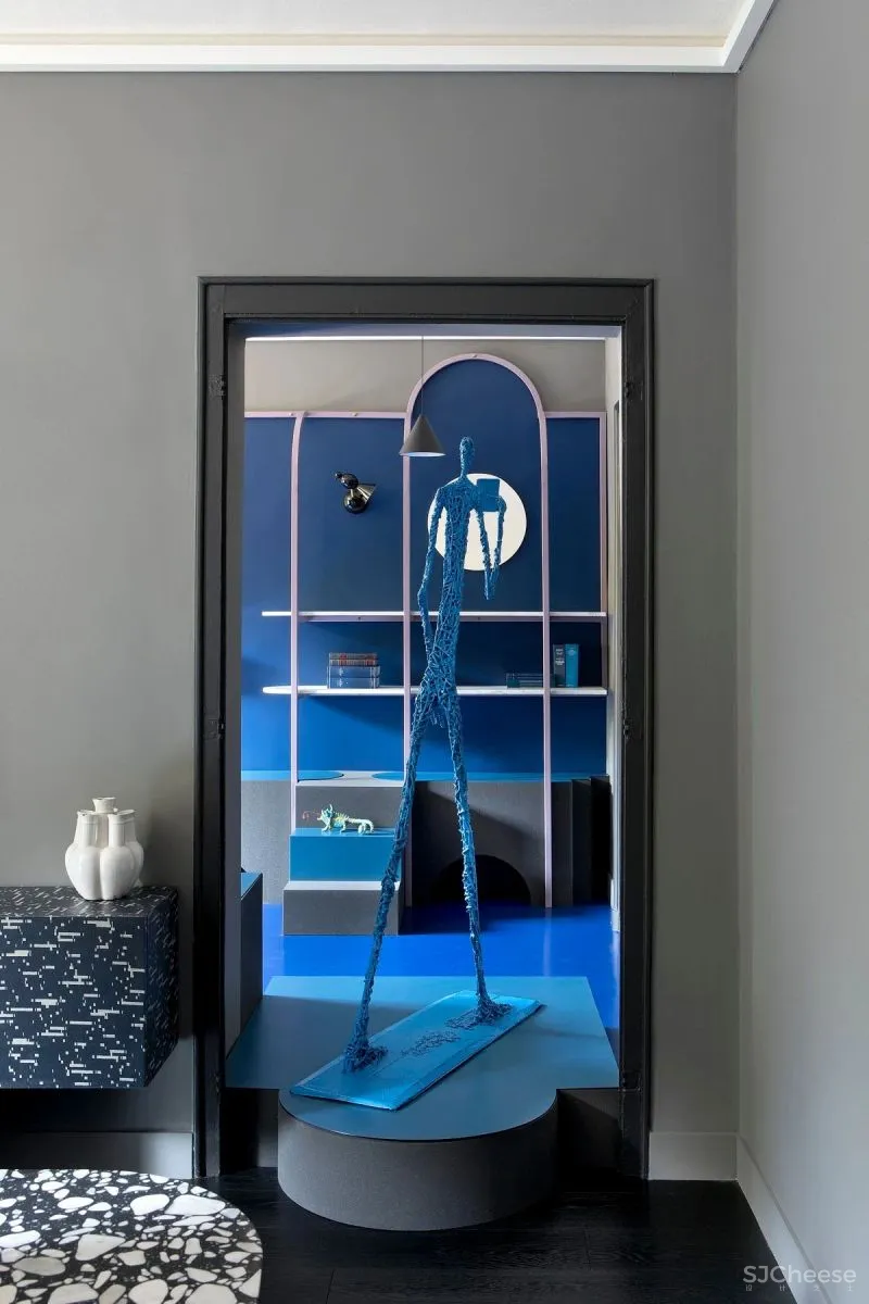 充满蓝调的公寓,用色太前卫了!