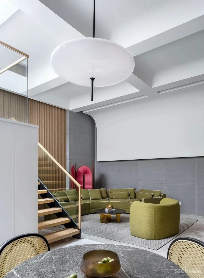 上海 600m² 顶级豪宅设计，低调安静的自然氧吧