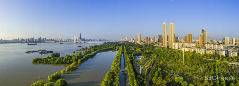 StudioY余颢凌力作 武汉天地「御江苑」私宅设计