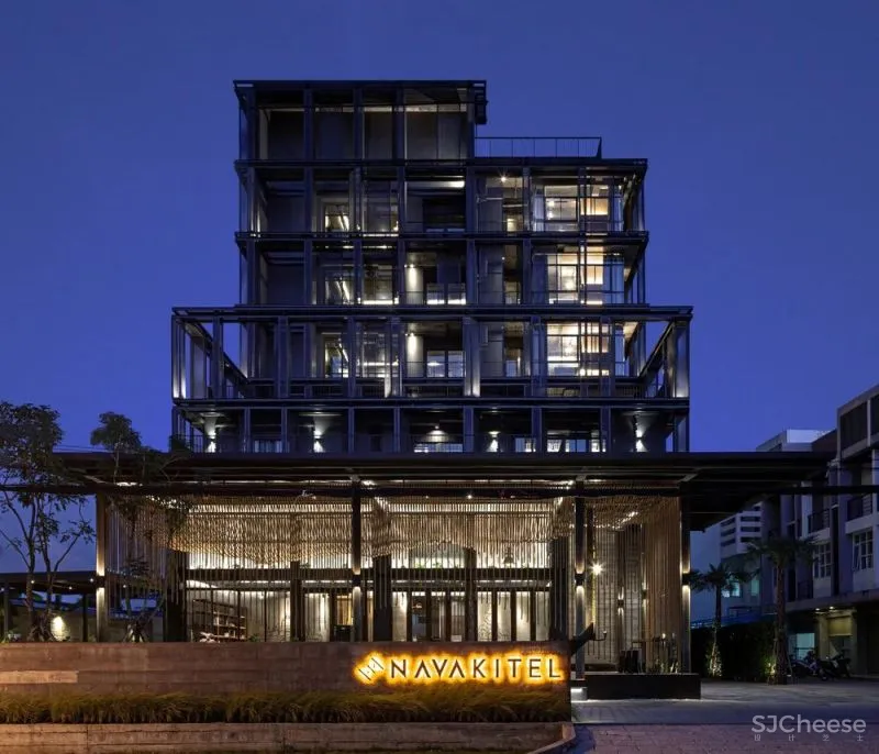 泰国丨Navakitel工业风设计酒店