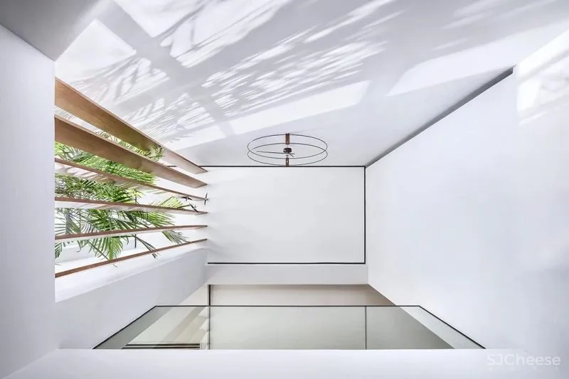 上海 600m² 顶级豪宅设计，低调安静的自然氧吧