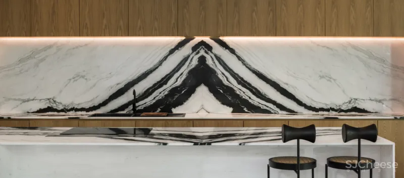 950㎡ 双层别墅,用光影做最美的装饰