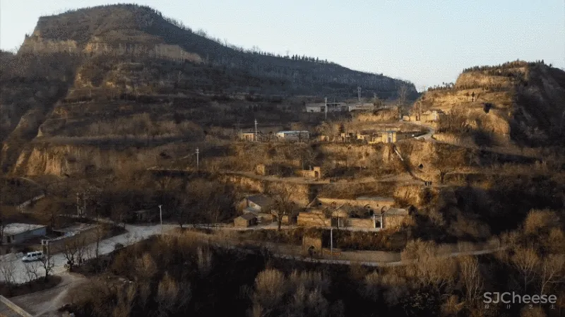 河南夫妻分居20年,改造出极致婚房:住窑洞、泡温泉