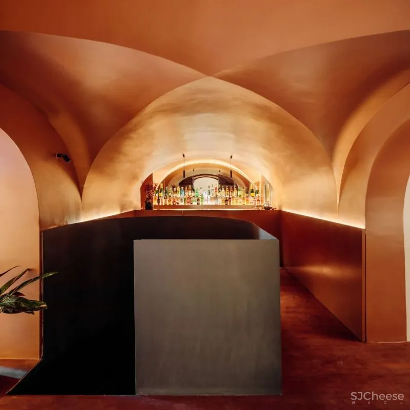 HIGHLIGHTING NATURAL MATERIALS RESTAURANT NÓMADA IN LISBON