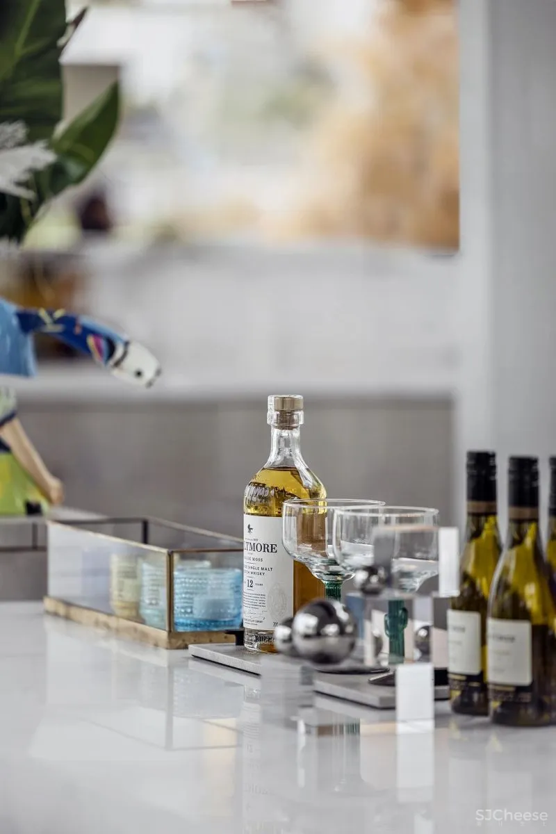 CLV - 金地:穿越四维盒子,品味生活甜与涩