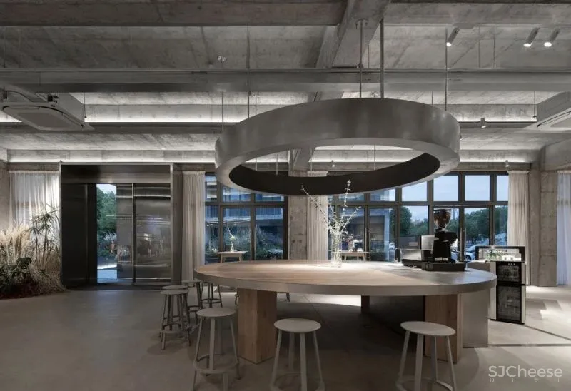 新作 Broadcast bo体验店咖啡区，上海 艾舍尔设计