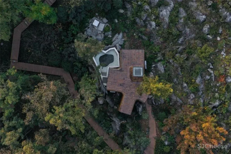 新作 四个隐于山林的温泉小屋