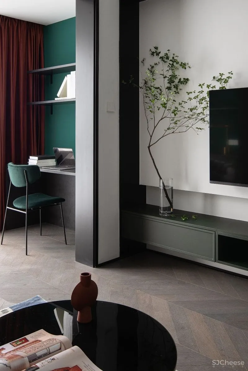 线条、色块和潮玩,这个89㎡比想象中还有料!