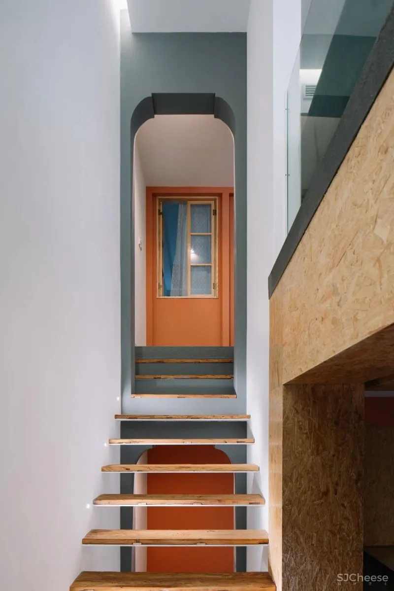 重庆鬼才设计师,教科书级别改造,地窖变身阳光房