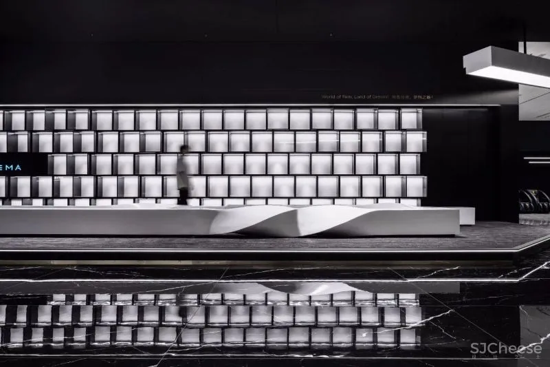 电影世界的黑白印象 MOC DESIGN