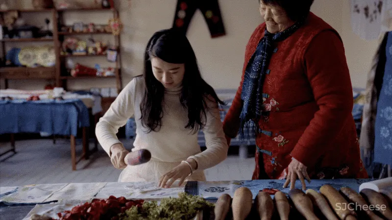 河南夫妻分居20年,改造出极致婚房:住窑洞、泡温泉