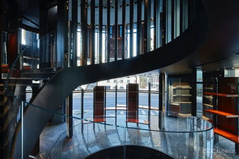 让·努维尔新作:D-G首尔旗舰店,被包裹的‘圆柱’