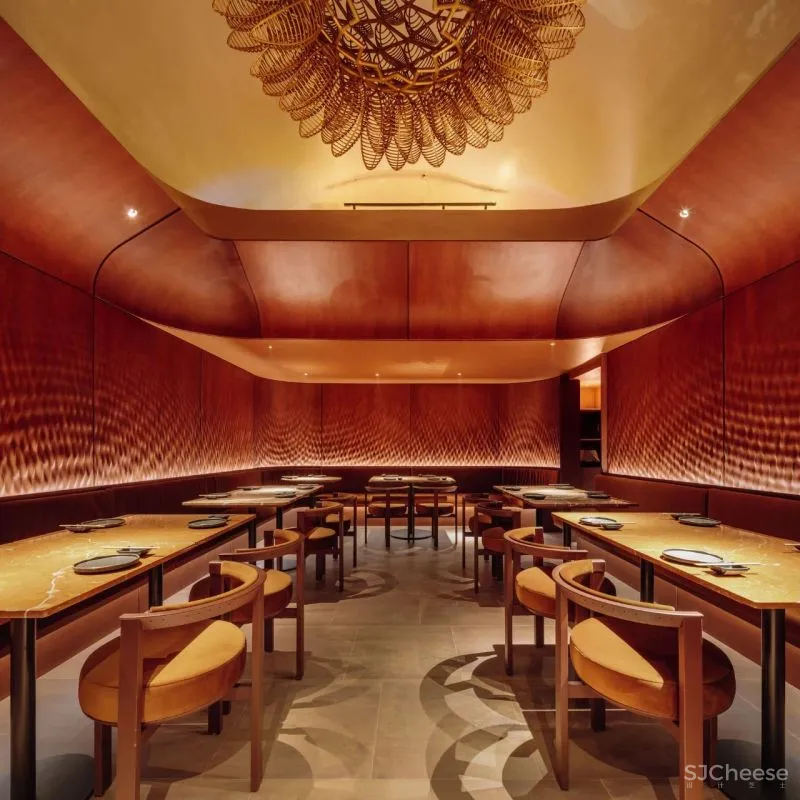 HIGHLIGHTING NATURAL MATERIALS RESTAURANT NÓMADA IN LISBON