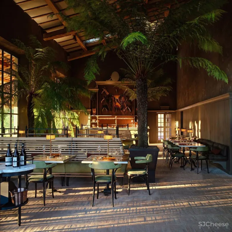 永 恒 的 静 修 一千多年历史的意大利城堡庄园酒店揭幕!