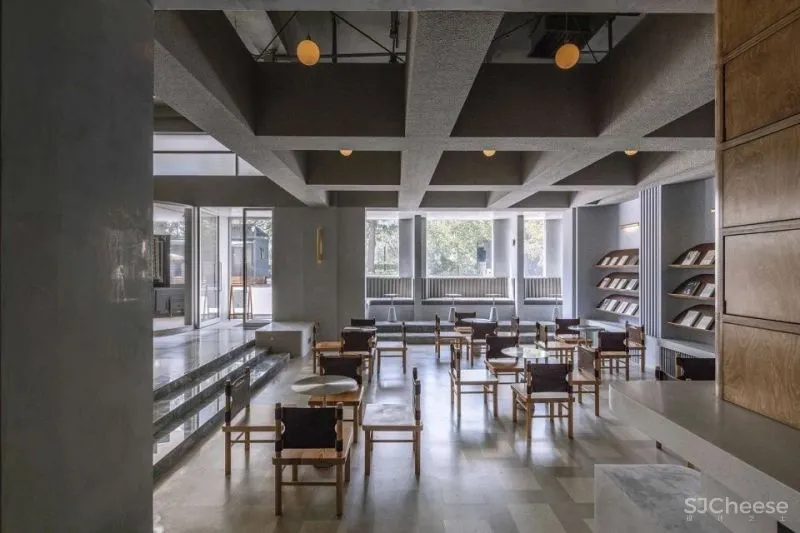 被倾听的书店空间设计