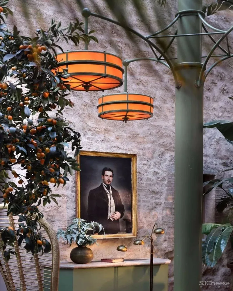 永 恒 的 静 修 一千多年历史的意大利城堡庄园酒店揭幕!