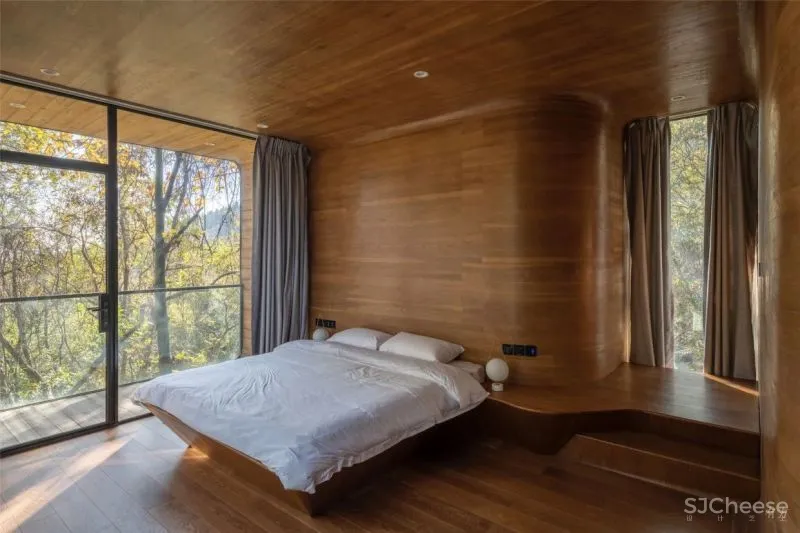 新作 四个隐于山林的温泉小屋