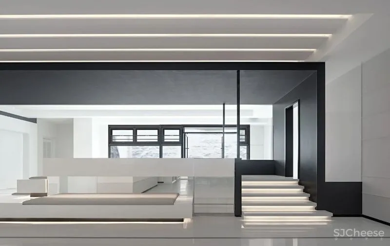 MEIYI 英皇儿童艺术学院 随时序流动的空间画布