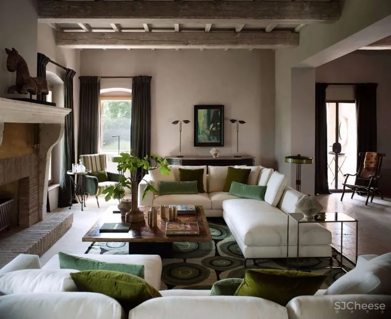 永 恒 的 静 修 一千多年历史的意大利城堡庄园酒店揭幕!