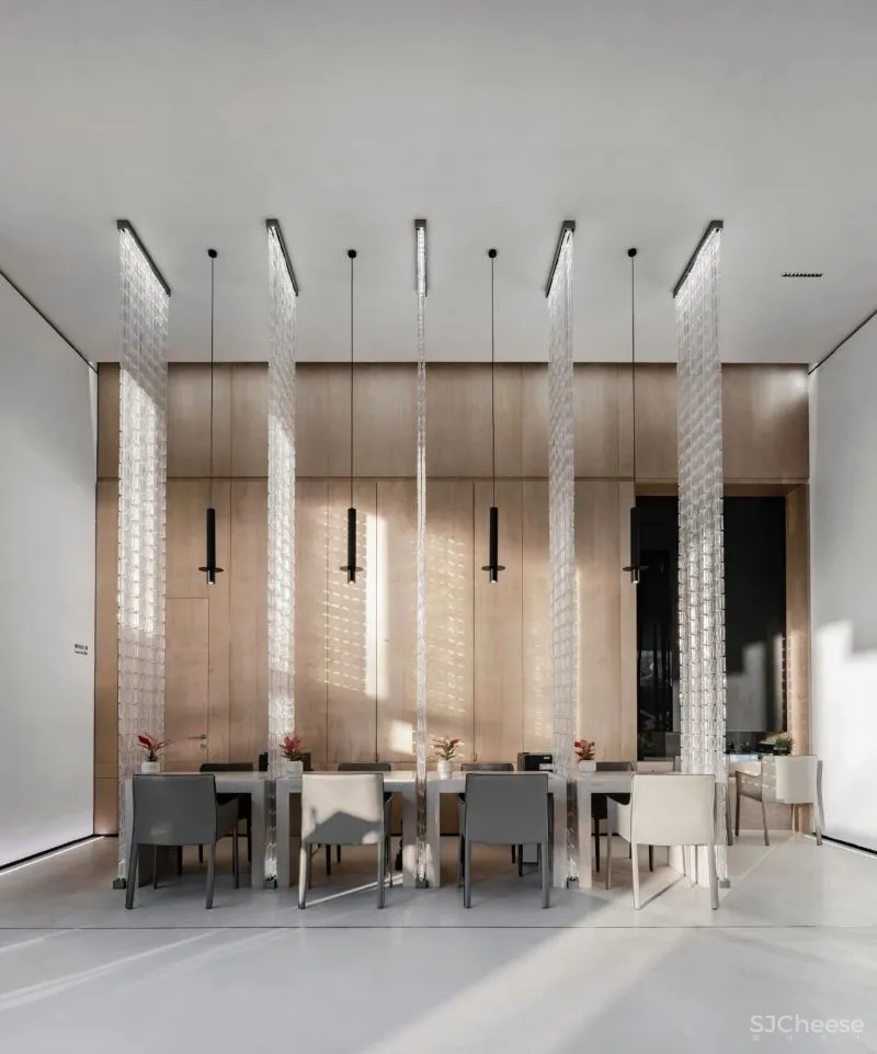 杉•艺术空间，“杉林秘境”中赴一场光影奇旅 RWD 黄志达