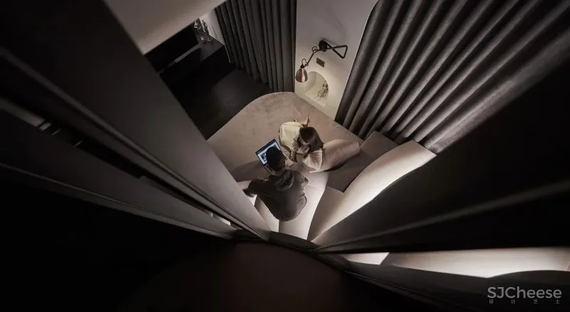 57㎡单人公寓,现代工业风错层空间