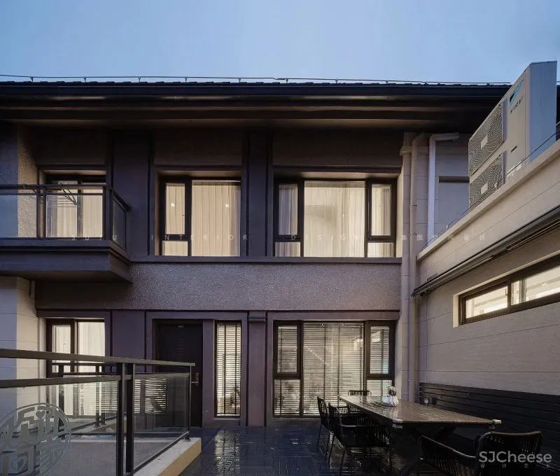 159㎡叠拼,经典黑白灰的至简之美 素图设计