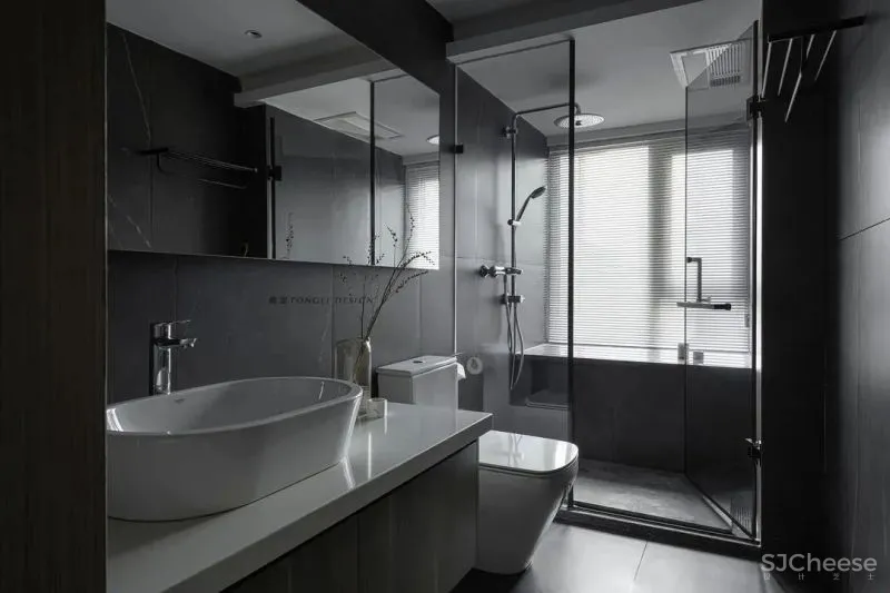 简约黑白灰,LDK一体化设计,拥有MINI花园的轻工业之家 桐里空间设计