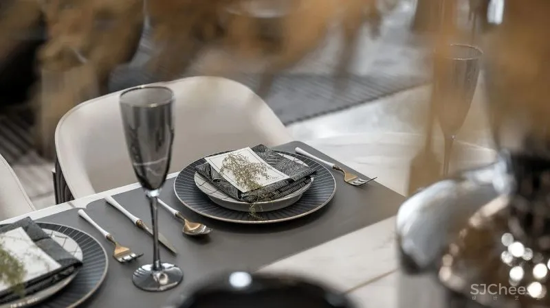 厚夫设计:轻雅金邂逅柔雾灰,百看不厌的魔力!