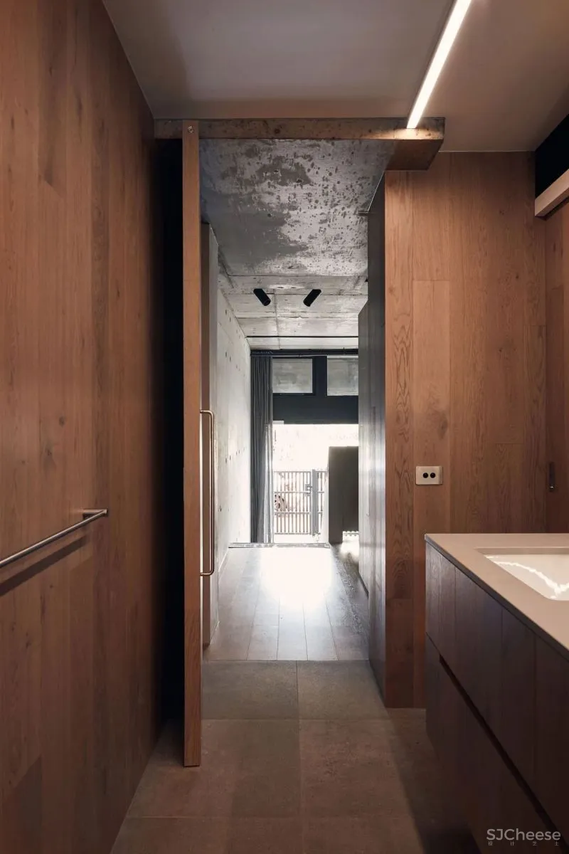 天然去雕饰的工业风 loft,混凝土也能如此高级!