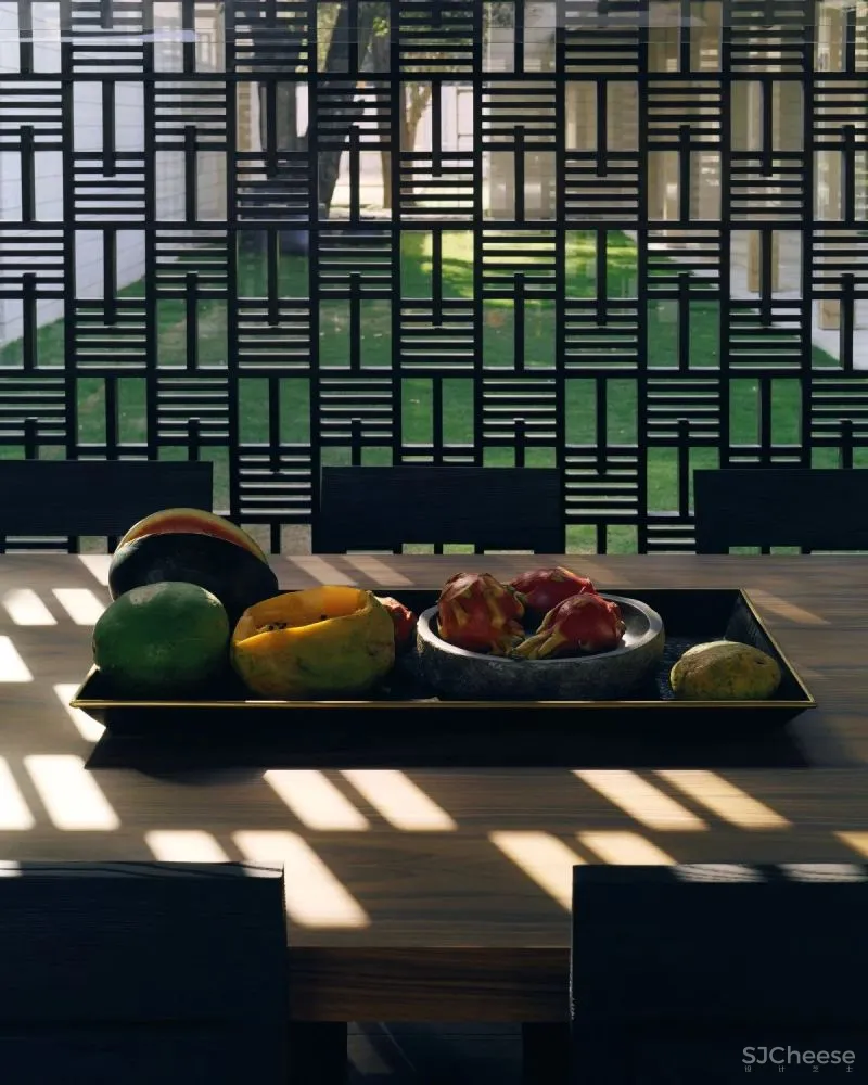 Christian Liaigre-是法国天才室内设计师和建筑师!