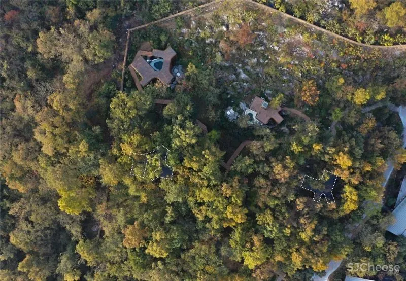 新作 四个隐于山林的温泉小屋