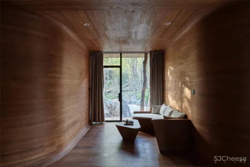 新作 四个隐于山林的温泉小屋