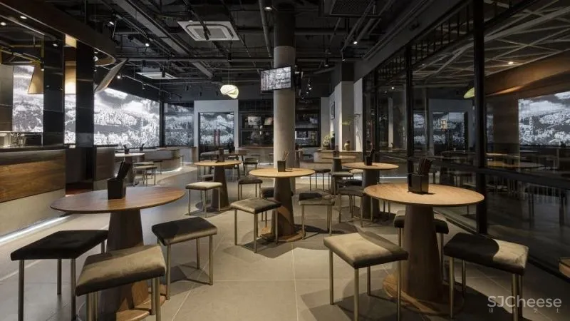 新作 粉家青云街小酒馆,上海 之外建筑设计事务所