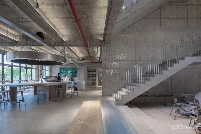 新作 Broadcast bo体验店咖啡区，上海 艾舍尔设计