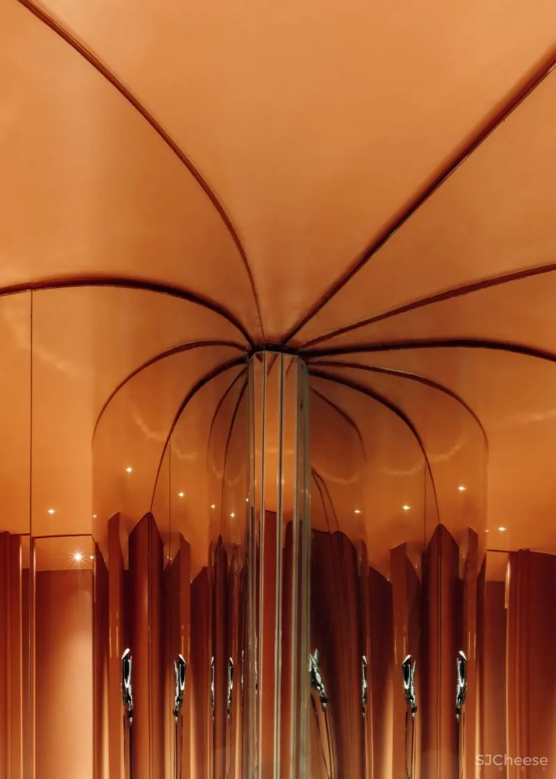 HIGHLIGHTING NATURAL MATERIALS RESTAURANT NÓMADA IN LISBON