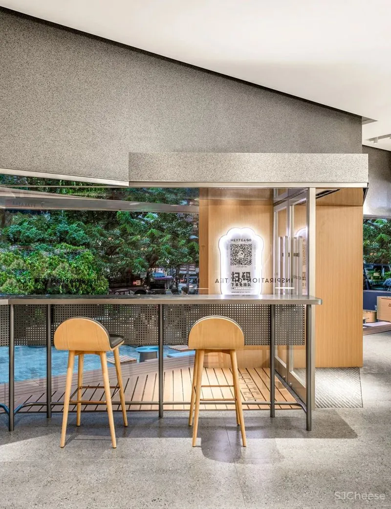 UND 深圳喜茶宠物友好主题店,萌宠社交,趣味十足