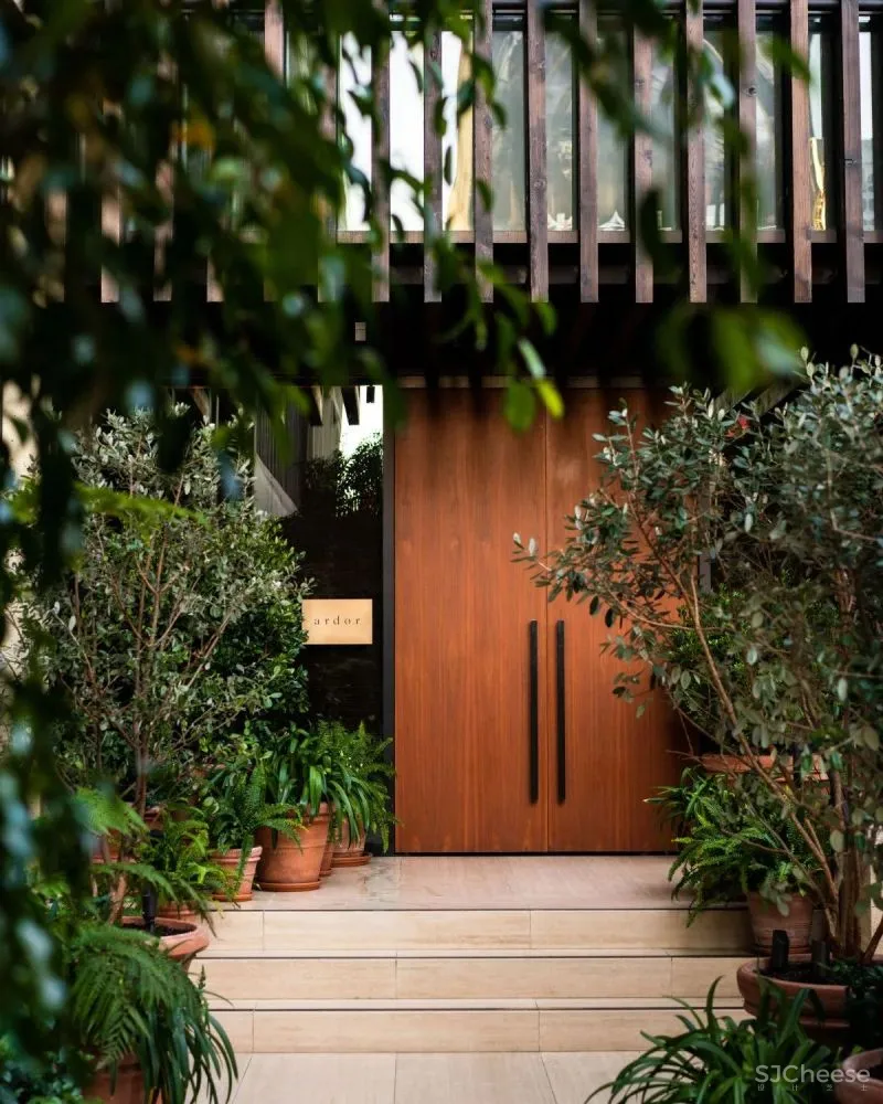 John Pawson- 愈简约,愈能看出事物本身的本相